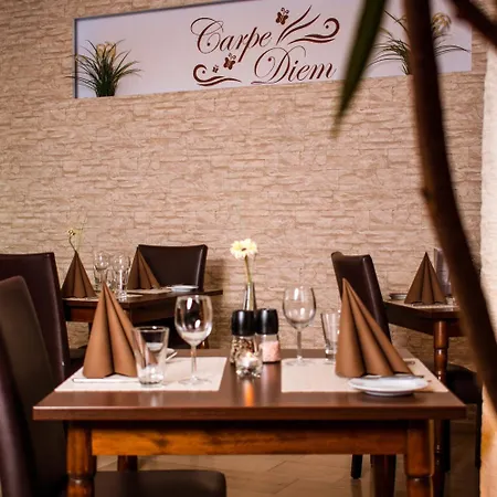 ホテル Ehranger Hof